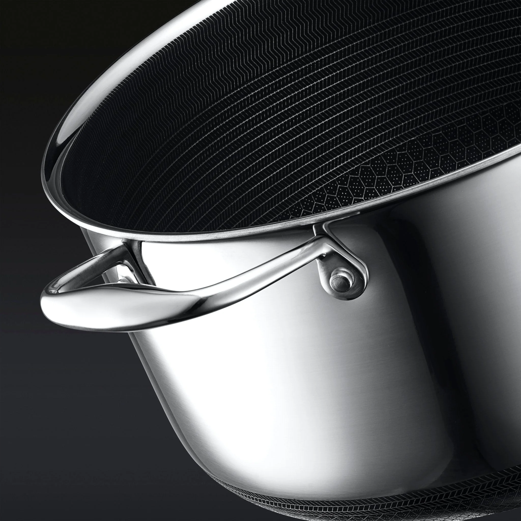 7.5 Litre Hybrid Pot With Lid - Image 4