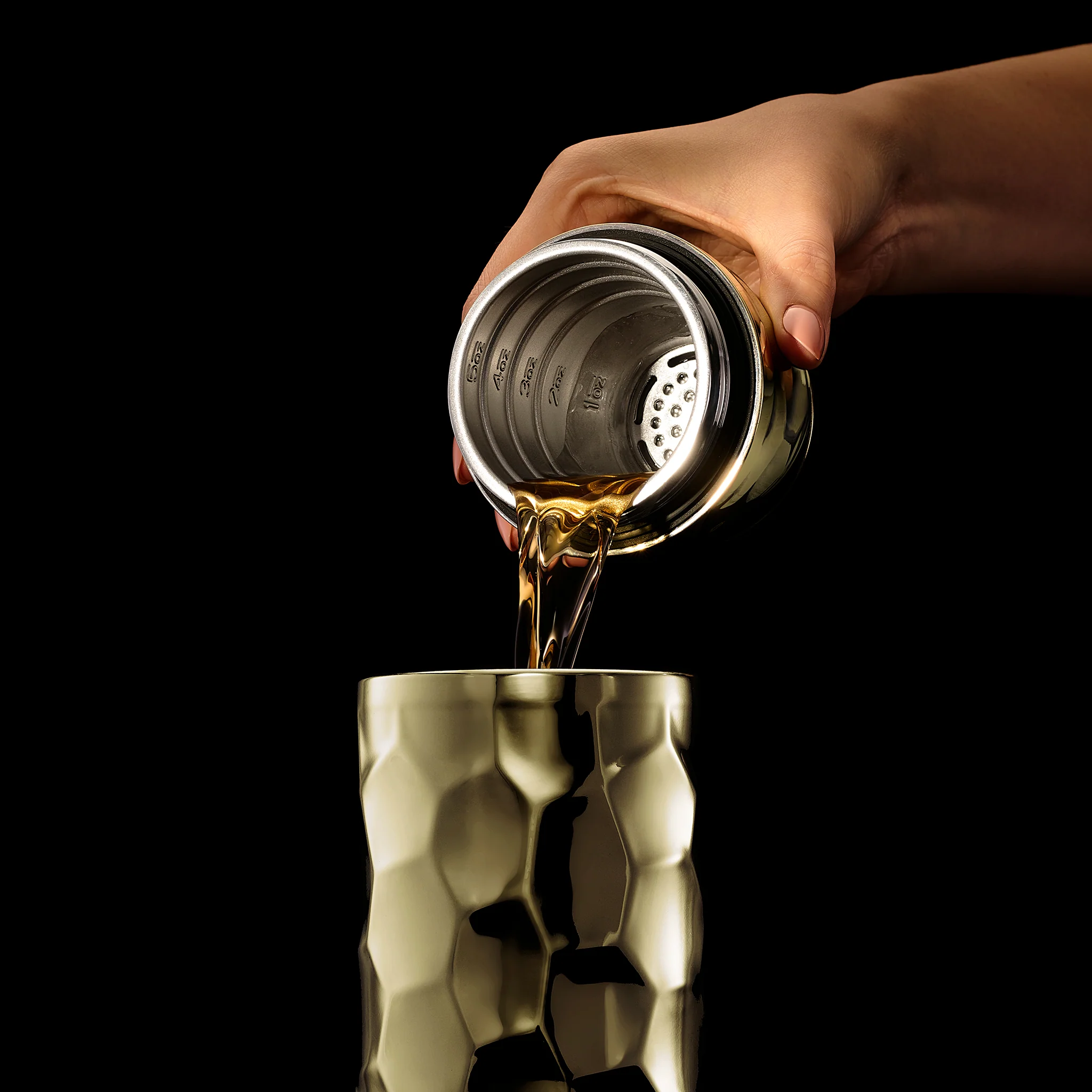 Cocktail Shaker, 740 ml (Gold) - Image 3